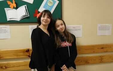 Marcelina i Natalia uczennice klasy 7_
