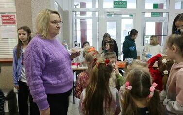 Pani Lucyna Parzych z grupą 0