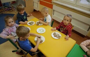 Ozdabianie pierniczk&oacute;w 10