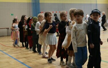 Zadowoleni uczestnicy balu