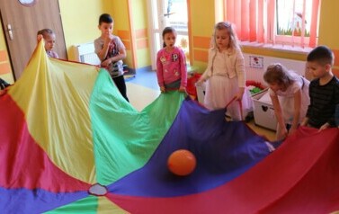 zabawa z balonem