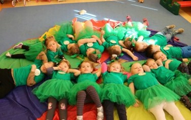 Zabawy z chustą animacyjną (6)