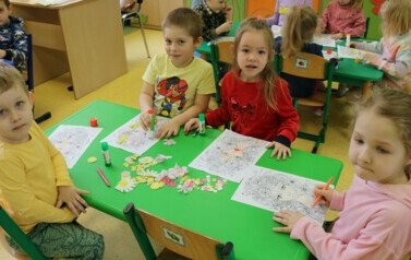 praca plastyczna- Pani Wiosna 2
