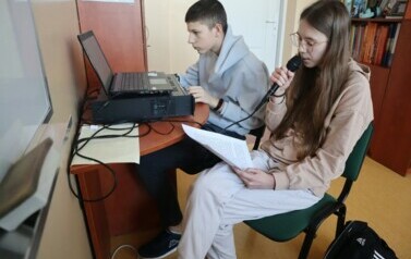 Oliwia i Kacper z klasy 7