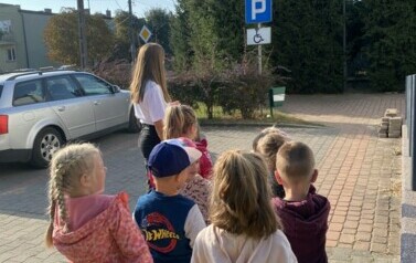 Poznajemy znaki drogowe