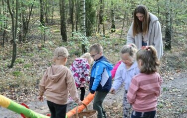Poszukujemy jesiennych dar&oacute;w (2)