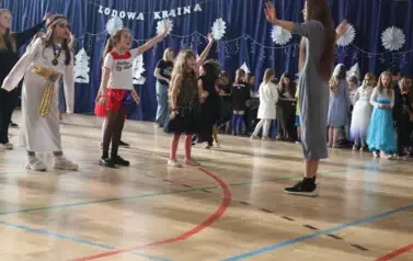 Zabawy taneczne (3)