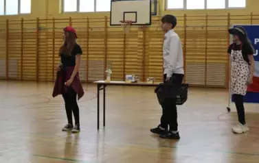 Uczniowie(7)