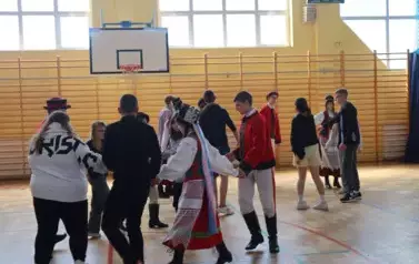 Wspo&oacute;lne tańce