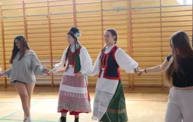 Uczniowie (18)