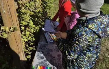 Plastyka w terenie: Jeżyki Klasy 1b i Literka "I"! 9