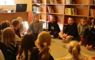 Spotkanie w bibliotece 23