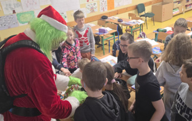 Grinch w szkolnych murach 5