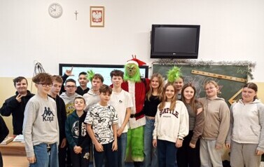 Grinch w szkolnych murach 9