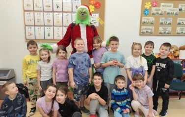 Grinch w szkolnych murach 13