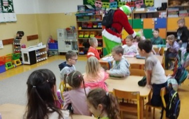 Grinch w szkolnych murach 14
