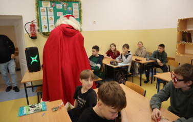 Wizyta Św. Mikołaja w... Mikołajki 18
