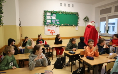 Wizyta Św. Mikołaja w... mikołajki 79