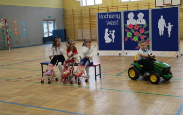 Dzień Babci i Dziadka w oddziale przedszkolnym 20