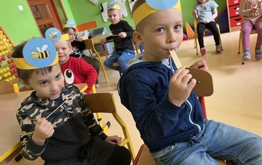 Dzieciom bardzo smakował mi&oacute;d