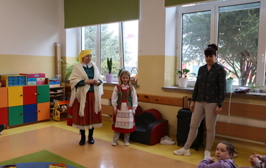 Dni Kurpiowskie w naszej szkole &ndash; spotkanie z tradycją i kulturą ludową 39