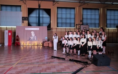 25-lecie nadania imienia 28.05 (84)