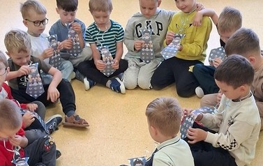 Ale draka! W przedszkolu był Dzień Chłopaka. 8