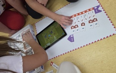 Programowanie to świetna zabawa! &ndash; uczniowie klasy 2a odkrywają świat kodowania 2