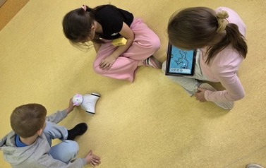 Programowanie to świetna zabawa! &ndash; uczniowie klasy 2a odkrywają świat kodowania 5