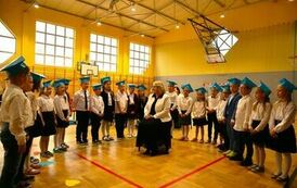 Podziękowanie pierwszoklasist&oacute;w dla Pani z zer&oacute;wki