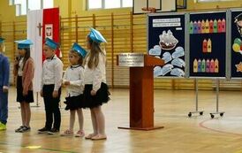 Pierwszoklasiści m&oacute;wiący wiersze  (2)