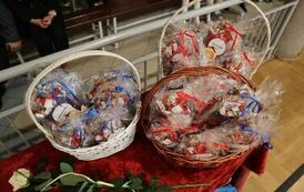 Upominki od rodzic&oacute;w dla uczni&oacute;w klasy I 