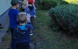 Grupa 0a podczas sprzątania