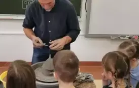 Pan Adam podczas pracy