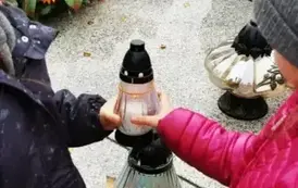 Szkolny Wolontariat uczcił Święto Zmarłych 2