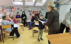 "Orzeł Biały - nasza duma" - szkolny konkurs historyczno - plastyczny 8