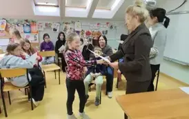 "Orzeł Biały - nasza duma" - szkolny konkurs historyczno - plastyczny 9