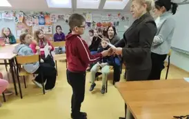 "Orzeł Biały - nasza duma" - szkolny konkurs historyczno - plastyczny 18