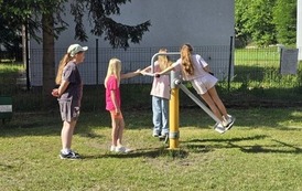 Klasa trzecia żegna pierwszy etap nauki 8