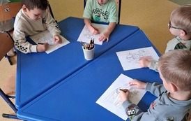 Przedszkolaki poznają życie świętego Jana Pawła II 4