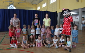 grupa żabki z myszką mini