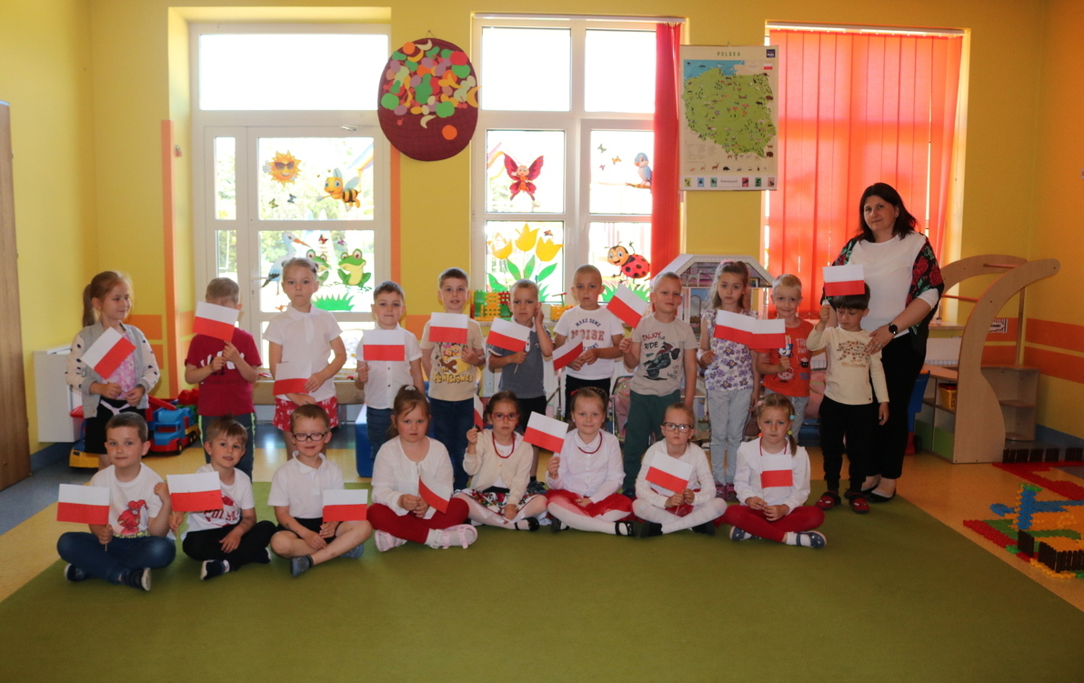 Zdjęcie do Pokaz Mody Patriotycznej