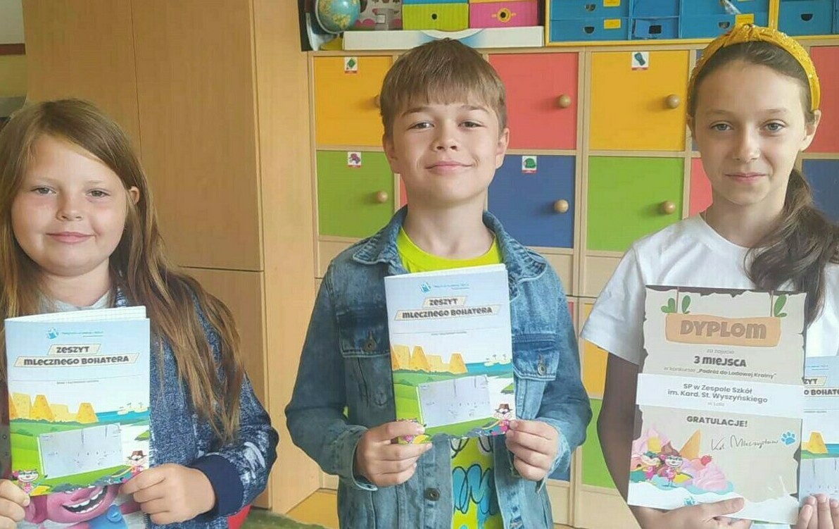 Zdjęcie do III miejsce w konkursie plastycznym "Podr&oacute;ż do lodowej krainy"