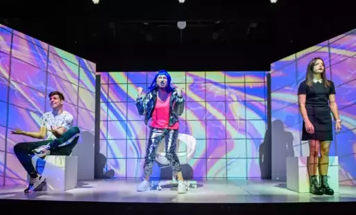 Zdjęcie do Wszechmocni w sieci