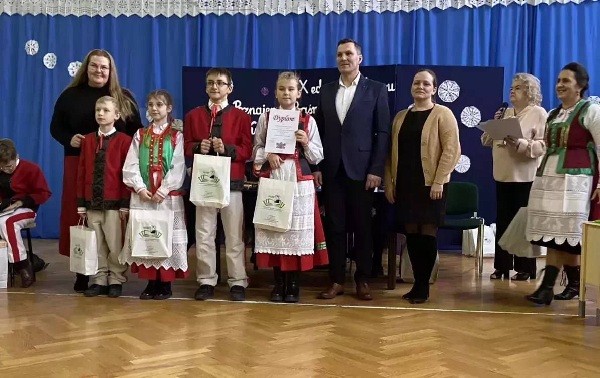 Zdjęcie do Znamy baśnie i legendy z Krainy Zwanej Kurpsiami! Celująco!